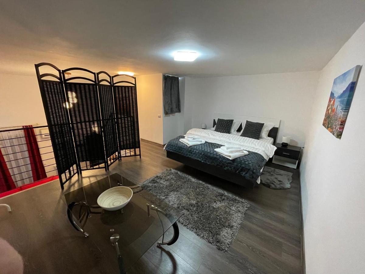 Dragos Penthouse Apartment